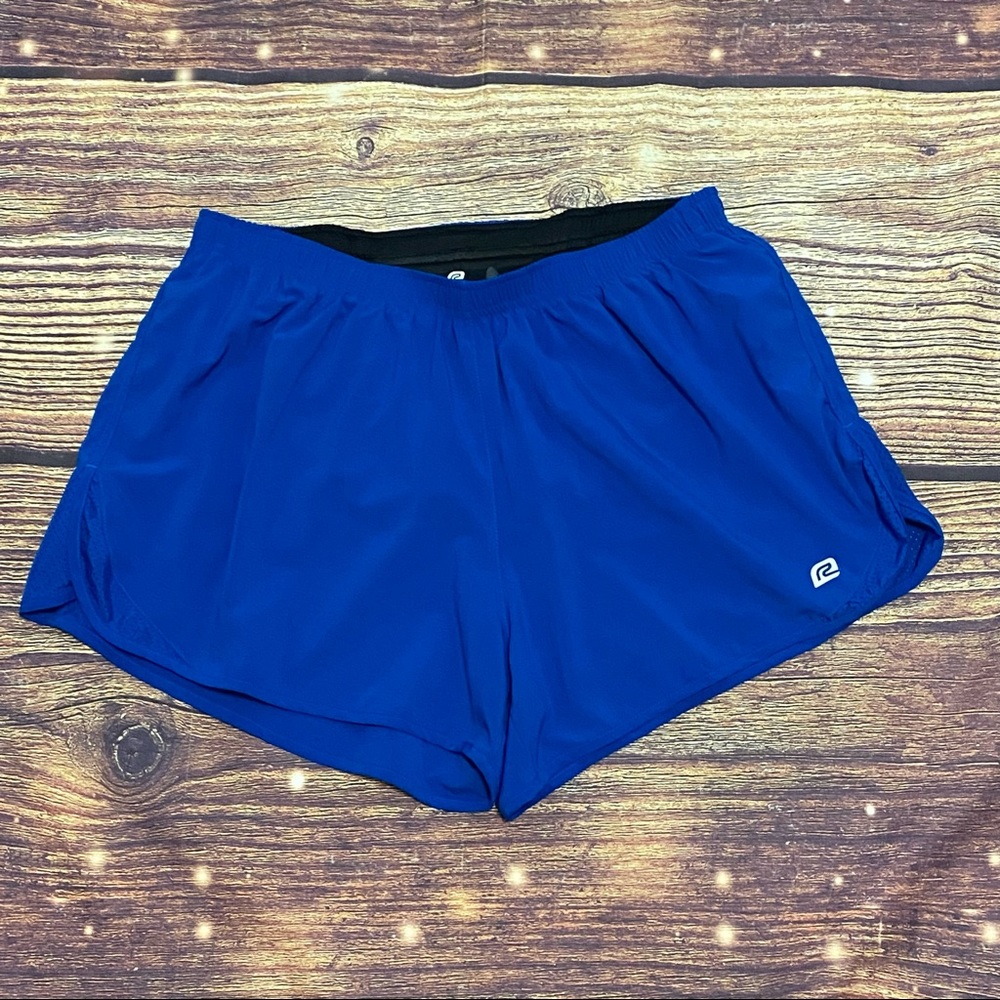 Womens Roadrunner shorts. Size XL.